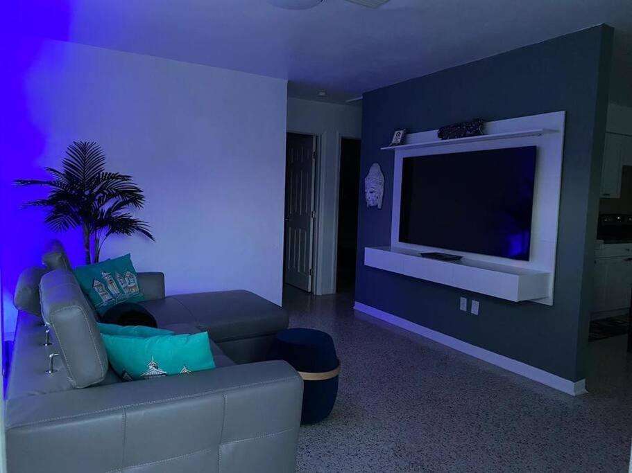 Stayover In Miami Home 2Br - 1Bth - Free Parking Exteriér fotografie